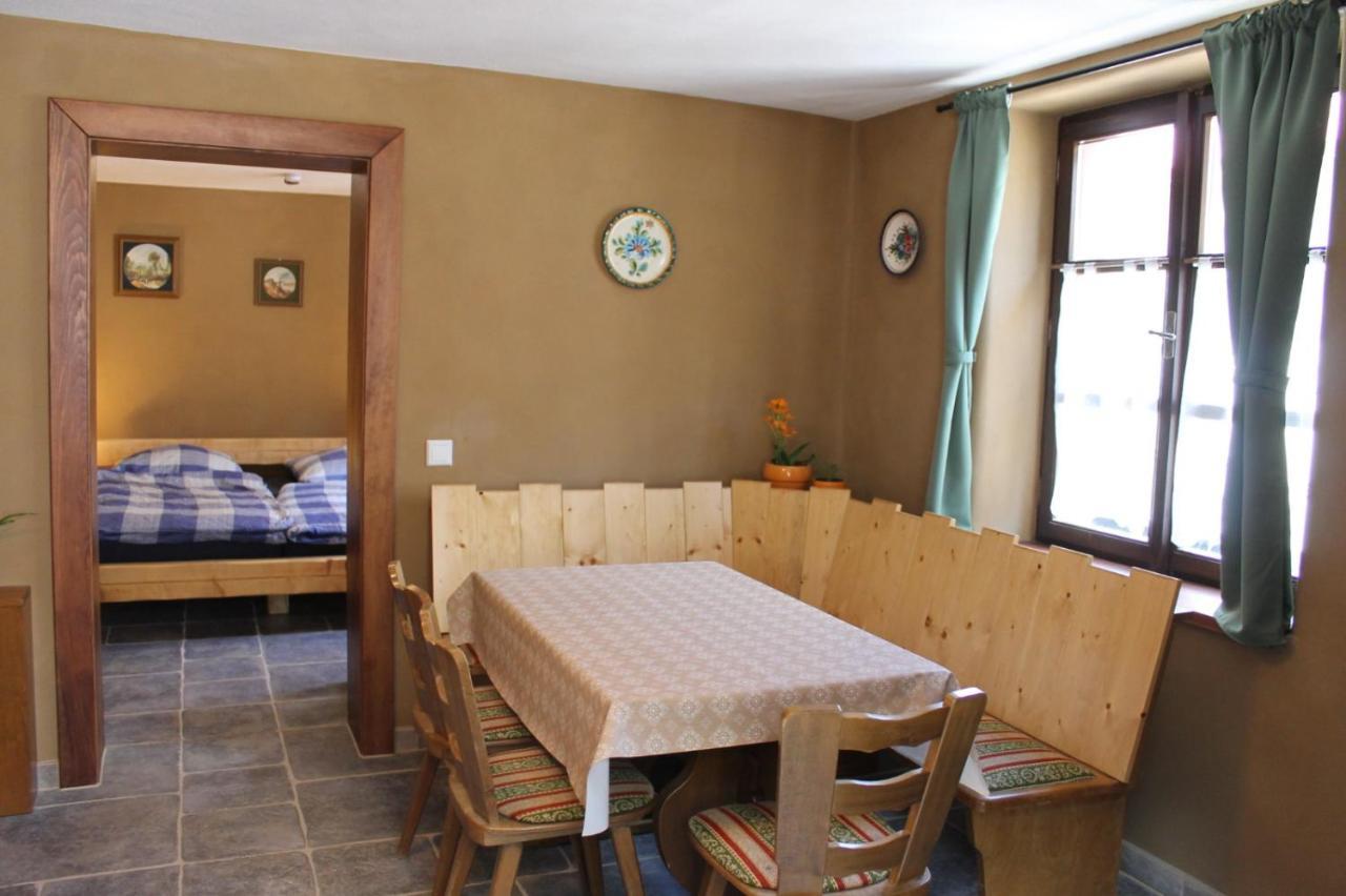 Feriengut Zum Trinkstorch Apartment Leinsweiler Exterior foto